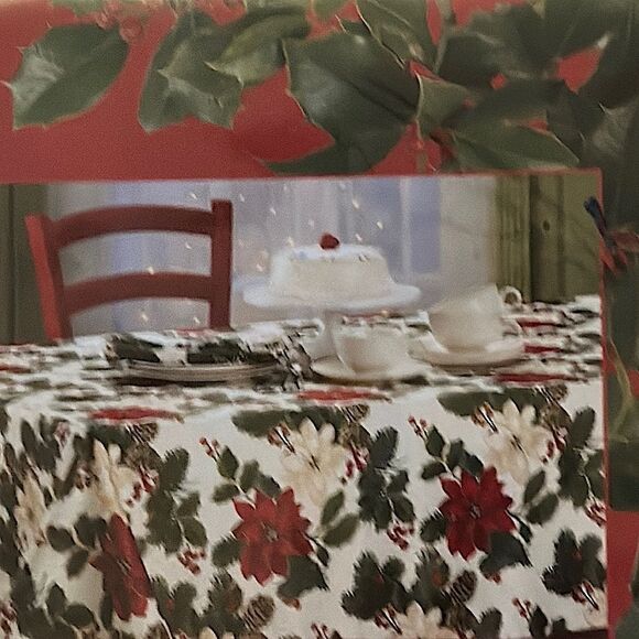 Poinsettia Holiday Tablecloth! - Picture 2 of 4